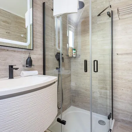 Lavendel By Interhome Vikendica Pula