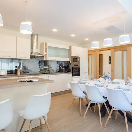 Lavendel By Interhome * Pula