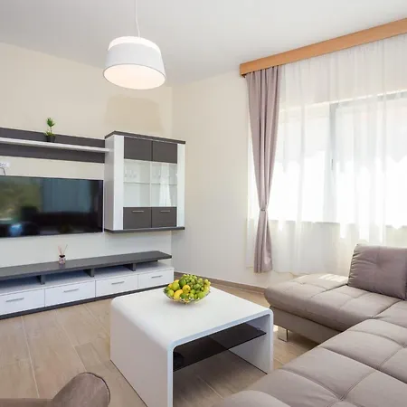 Lavendel By Interhome Vikendica *